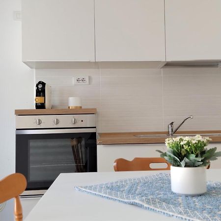 Sun Light Apartment Tortoli Bagian luar foto