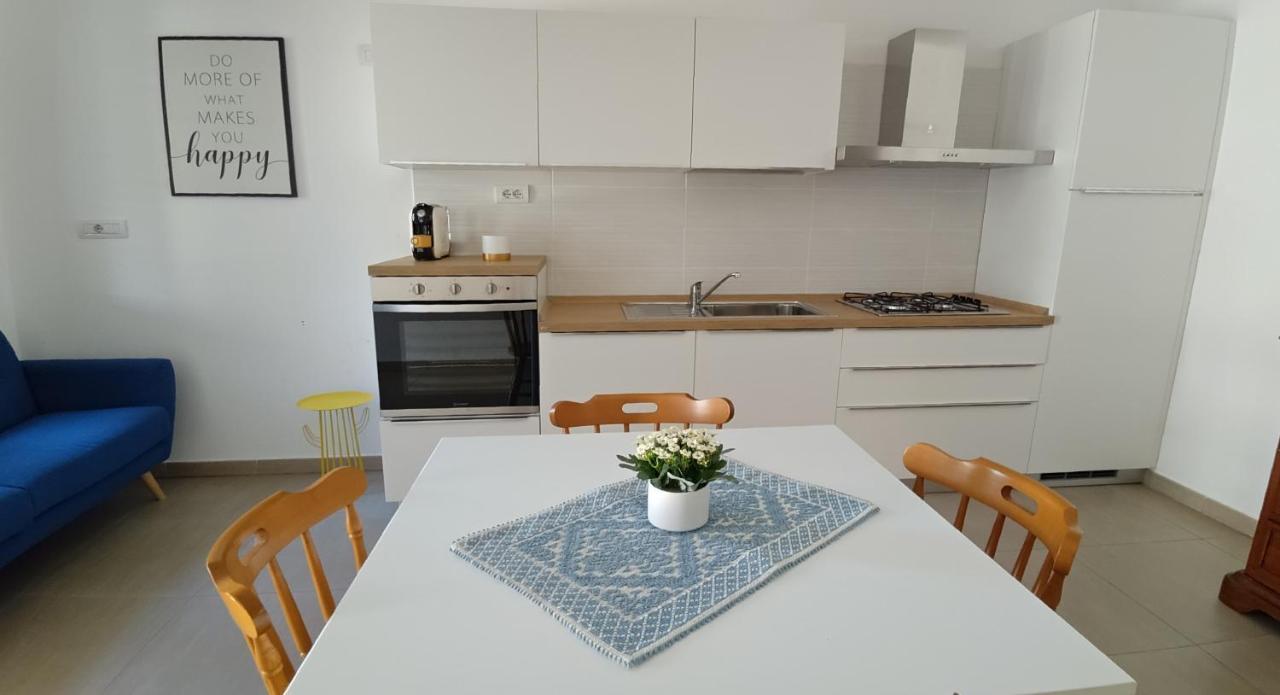 Sun Light Apartment Tortoli Bagian luar foto